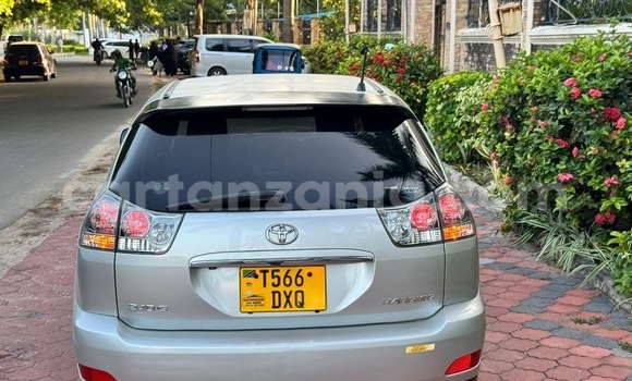 Nunua Ilio tumika Toyota Harrier Nyeusi Gari ndani ya Ilala nchini Dar es Salaam Nunua Ilio tumika Toyota Harrier Nyeusi Gari ndani ya Ilala nchini Dar es Salaam