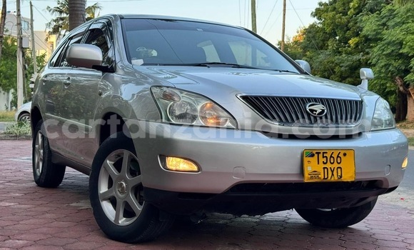 Nunua Ilio tumika Toyota Harrier Nyeusi Gari ndani ya Ilala nchini Dar es Salaam Nunua Ilio tumika Toyota Harrier Nyeusi Gari ndani ya Ilala nchini Dar es Salaam