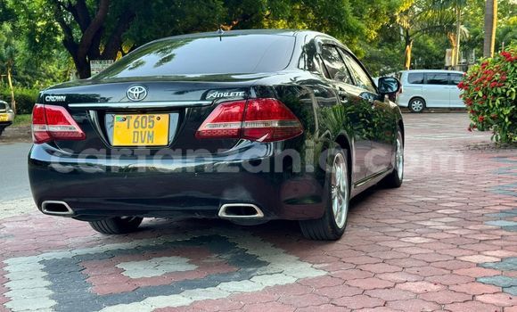 Nunua Ilio tumika Toyota Crown Nyeusi Gari ndani ya Ilala nchini Dar es Salaam Nunua Ilio tumika Toyota Crown Nyeusi Gari ndani ya Ilala nchini Dar es Salaam