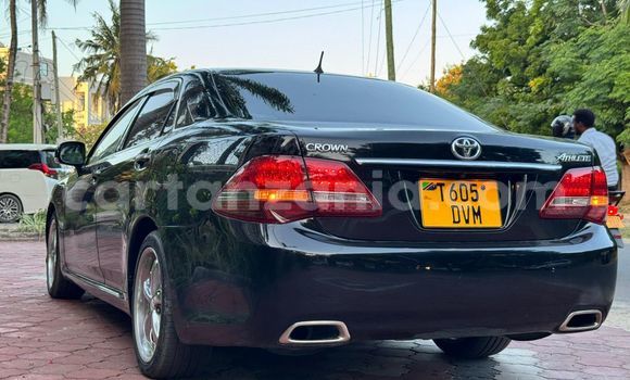 Nunua Ilio tumika Toyota Crown Nyeusi Gari ndani ya Ilala nchini Dar es Salaam Nunua Ilio tumika Toyota Crown Nyeusi Gari ndani ya Ilala nchini Dar es Salaam