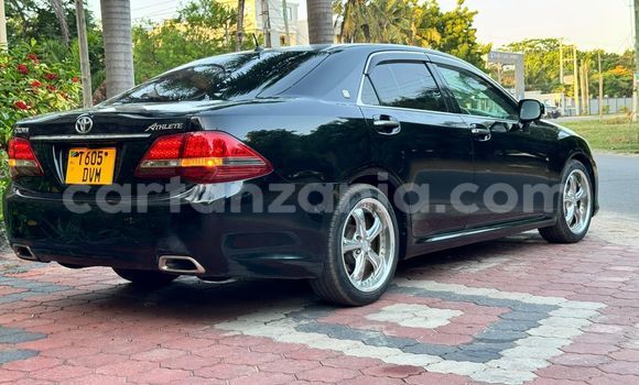 Nunua Ilio tumika Toyota Crown Nyeusi Gari ndani ya Ilala nchini Dar es Salaam Nunua Ilio tumika Toyota Crown Nyeusi Gari ndani ya Ilala nchini Dar es Salaam