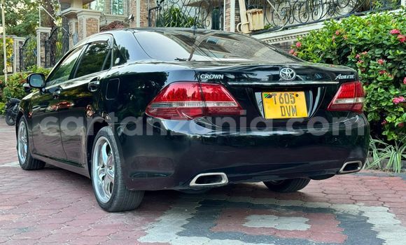 Nunua Ilio tumika Toyota Crown Nyeusi Gari ndani ya Ilala nchini Dar es Salaam Nunua Ilio tumika Toyota Crown Nyeusi Gari ndani ya Ilala nchini Dar es Salaam