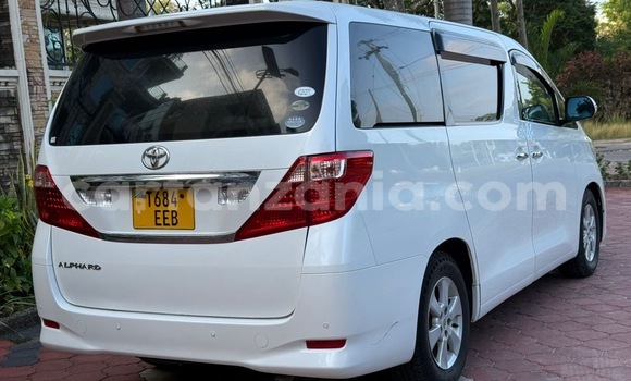 Buy Used Toyota Alphard White Car in Ilala in Dar es Salaam Buy Used Toyota Alphard White Car in Ilala in Dar es Salaam
