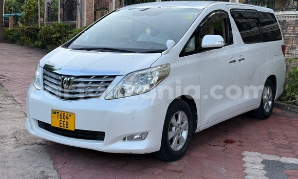 Buy Used Toyota Alphard White Car in Ilala in Dar es Salaam Buy Used Toyota Alphard White Car in Ilala in Dar es Salaam