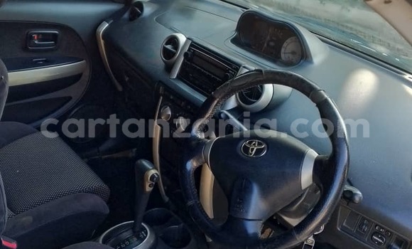Buy Used Toyota IST Silver Car in Dar es Salaam in Dar es Salaam