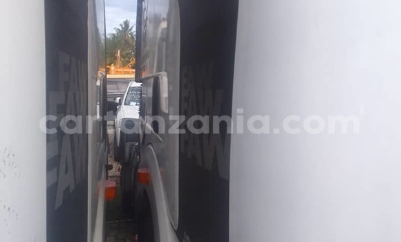 Buy Used Man Silent White Truck in Dar es Salaam in Dar es Salaam Buy Used Man Silent White Truck in Dar es Salaam in Dar es Salaam
