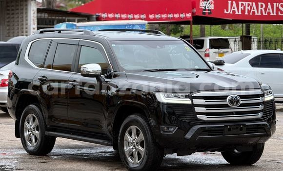 Buy Import Toyota Land Cruiser Black Car in Dar es Salaam in Dar es Salaam Buy Import Toyota Land Cruiser Black Car in Dar es Salaam in Dar es Salaam