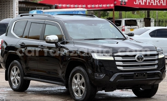 Nunua Imported Toyota Land Cruiser Nyeusi Gari ndani ya Dar es Salaam nchini Dar es Salaam Nunua Imported Toyota Land Cruiser Nyeusi Gari ndani ya Dar es Salaam nchini Dar es Salaam
