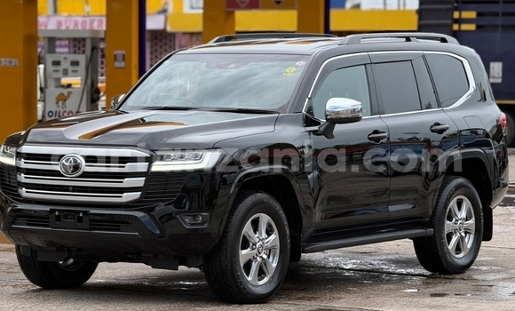 Nunua Imported Toyota Land Cruiser Nyeusi Gari ndani ya Dar es Salaam nchini Dar es Salaam Nunua Imported Toyota Land Cruiser Nyeusi Gari ndani ya Dar es Salaam nchini Dar es Salaam