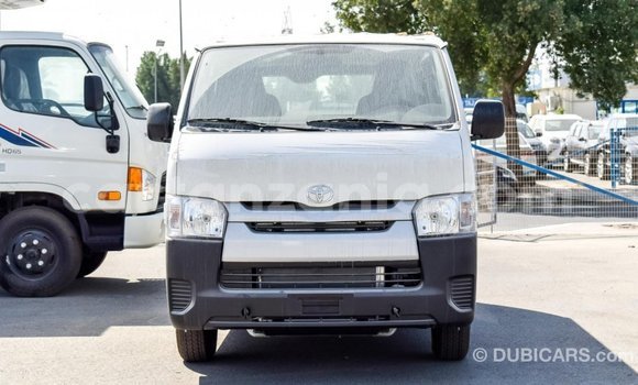 Buy Import Toyota Hiace White Car in Import - Dubai in Arusha Buy Import Toyota Hiace White Car in Import - Dubai in Arusha