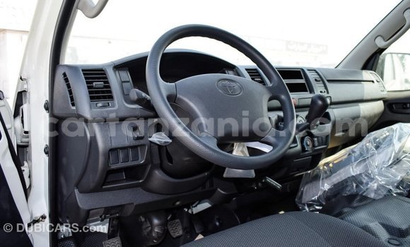 Buy Import Toyota Hiace White Car in Import - Dubai in Arusha Buy Import Toyota Hiace White Car in Import - Dubai in Arusha