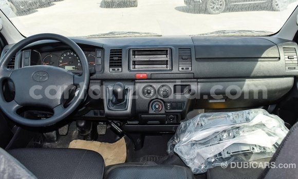 Buy Import Toyota Hiace White Car in Import - Dubai in Arusha Buy Import Toyota Hiace White Car in Import - Dubai in Arusha