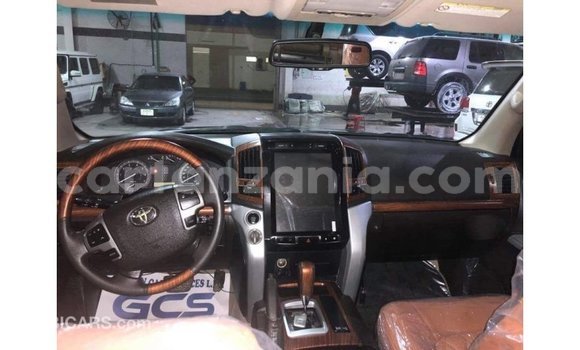 Buy Import Toyota Land Cruiser Black Car in Import - Dubai in Arusha Buy Import Toyota Land Cruiser Black Car in Import - Dubai in Arusha