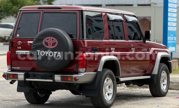 Nunua Imported Toyota Land Cruiser Nyingine Gari ndani ya Dar es Salaam nchini Dar es Salaam Nunua Imported Toyota Land Cruiser Nyingine Gari ndani ya Dar es Salaam nchini Dar es Salaam