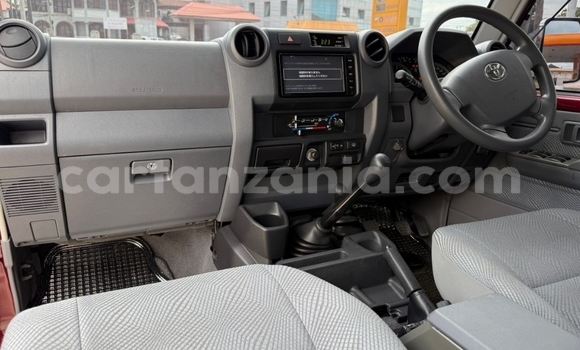 Nunua Imported Toyota Land Cruiser Nyingine Gari ndani ya Dar es Salaam nchini Dar es Salaam Nunua Imported Toyota Land Cruiser Nyingine Gari ndani ya Dar es Salaam nchini Dar es Salaam