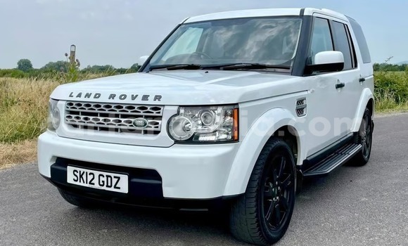 Nunua Imported Land Rover Discovery Nyeupe Gari ndani ya Dar es Salaam nchini Dar es Salaam Nunua Imported Land Rover Discovery Nyeupe Gari ndani ya Dar es Salaam nchini Dar es Salaam