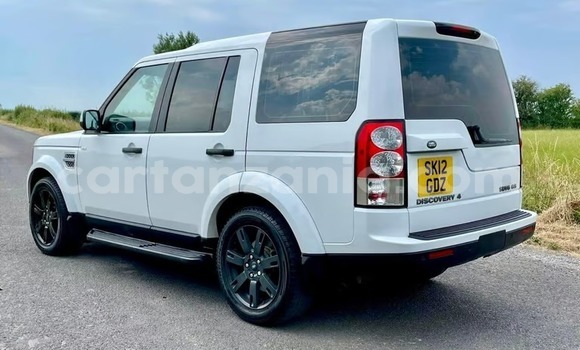 Nunua Imported Land Rover Discovery Nyeupe Gari ndani ya Dar es Salaam nchini Dar es Salaam Nunua Imported Land Rover Discovery Nyeupe Gari ndani ya Dar es Salaam nchini Dar es Salaam