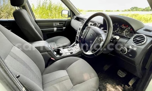 Nunua Imported Land Rover Discovery Nyeupe Gari ndani ya Dar es Salaam nchini Dar es Salaam Nunua Imported Land Rover Discovery Nyeupe Gari ndani ya Dar es Salaam nchini Dar es Salaam