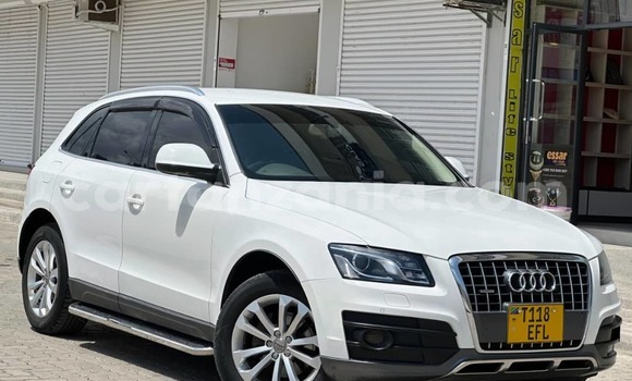 Buy Used Audi Q5 White Car in Dar es Salaam in Dar es Salaam