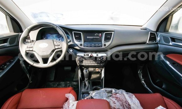 Buy Import Hyundai Tucson White Car in Import - Dubai in Arusha Buy Import Hyundai Tucson White Car in Import - Dubai in Arusha