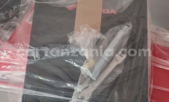 Buy Used Honda CRF Red Bike in Arusha in Arusha Buy Used Honda CRF Red Bike in Arusha in Arusha