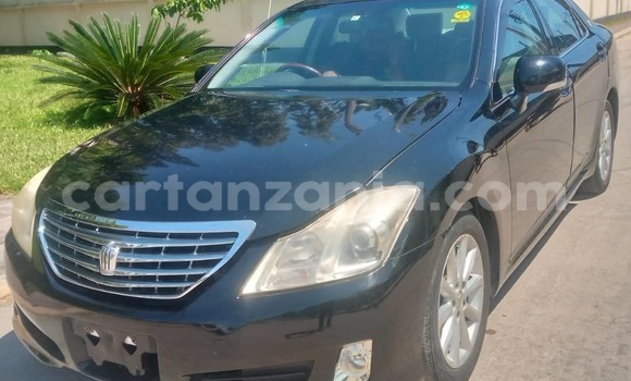 Buy New Toyota Crown Black Car in Dar es Salaam in Dar es Salaam Buy New Toyota Crown Black Car in Dar es Salaam in Dar es Salaam