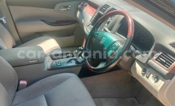 Buy New Toyota Crown Black Car in Dar es Salaam in Dar es Salaam Buy New Toyota Crown Black Car in Dar es Salaam in Dar es Salaam