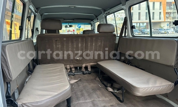 Buy Used Toyota Land Cruiser White Car in Dar es Salaam in Dar es Salaam Buy Used Toyota Land Cruiser White Car in Dar es Salaam in Dar es Salaam