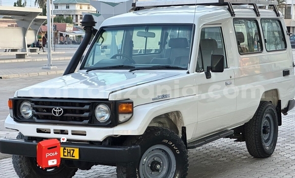 Buy Used Toyota Land Cruiser White Car in Dar es Salaam in Dar es Salaam Buy Used Toyota Land Cruiser White Car in Dar es Salaam in Dar es Salaam