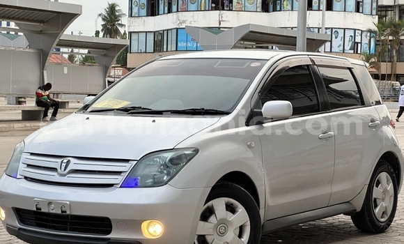 Nunua Ilio tumika Toyota IST Fedha Gari ndani ya Dar es Salaam nchini Dar es Salaam Nunua Ilio tumika Toyota IST Fedha Gari ndani ya Dar es Salaam nchini Dar es Salaam