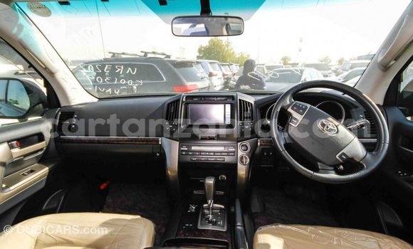 Buy Import Toyota Land Cruiser Black Car in Import - Dubai in Arusha Buy Import Toyota Land Cruiser Black Car in Import - Dubai in Arusha