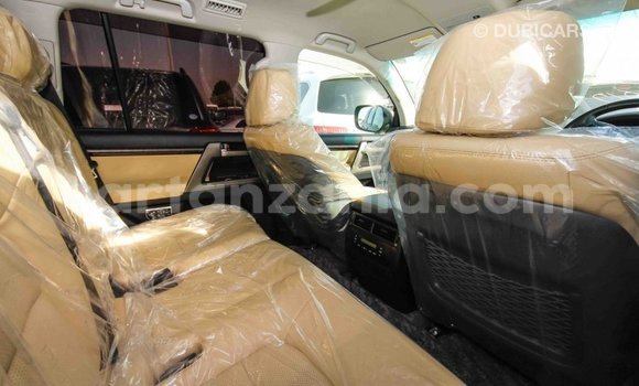Buy Import Toyota Land Cruiser Black Car in Import - Dubai in Arusha Buy Import Toyota Land Cruiser Black Car in Import - Dubai in Arusha