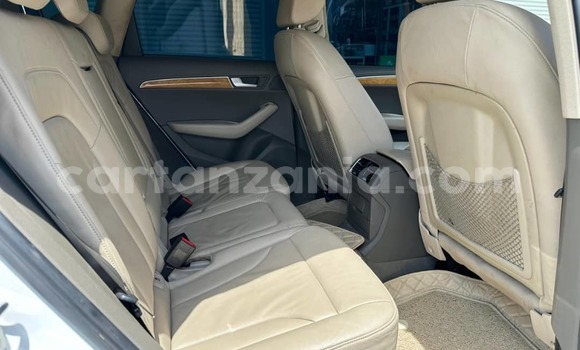 Buy Used Audi Q5 White Car in Dar es Salaam in Dar es Salaam