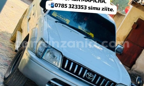 Buy Used Toyota Prado White Car in Dar es Salaam in Dar es Salaam Buy Used Toyota Prado White Car in Dar es Salaam in Dar es Salaam