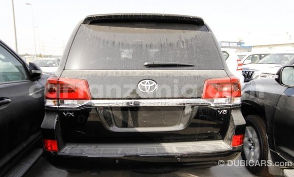 Buy Import Toyota Land Cruiser Black Car in Import - Dubai in Arusha Buy Import Toyota Land Cruiser Black Car in Import - Dubai in Arusha