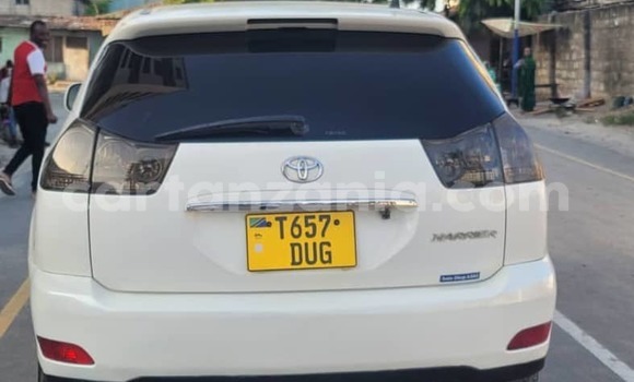 Buy Used Toyota Harrier White Car in Dar es Salaam in Dar es Salaam Buy Used Toyota Harrier White Car in Dar es Salaam in Dar es Salaam