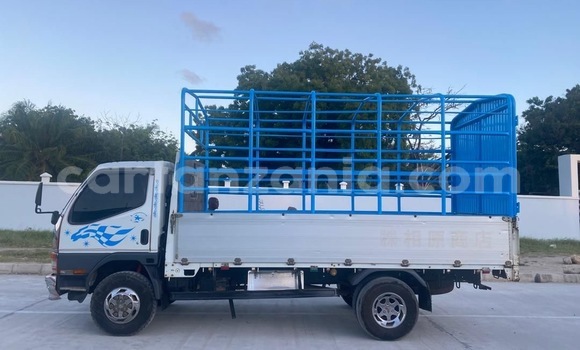 Nunua Ilio tumika Mitsubishi ASX Bluu Gari ndani ya Ilala nchini Dar es Salaam Nunua Ilio tumika Mitsubishi ASX Bluu Gari ndani ya Ilala nchini Dar es Salaam