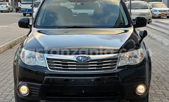 Nunua Ilio tumika Subaru Forester Nyeusi Gari ndani ya Dar es Salaam nchini Dar es Salaam