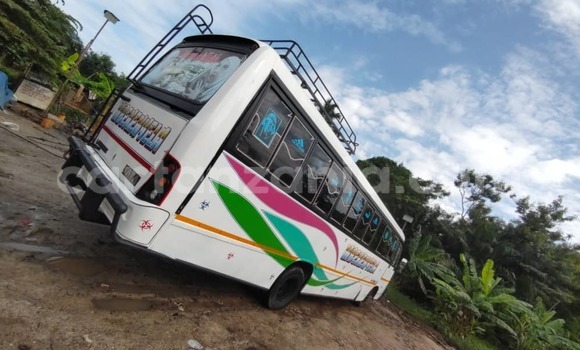 Nunua Ilio tumika Tata Safari Nyeupe Gari ndani ya Dar es Salaam nchini Dar es Salaam Nunua Ilio tumika Tata Safari Nyeupe Gari ndani ya Dar es Salaam nchini Dar es Salaam