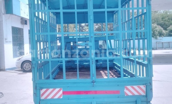 Nunua Ilio tumika Toyota LITEACE Bluu Lori ndani ya Dar es Salaam nchini Dar es Salaam Nunua Ilio tumika Toyota LITEACE Bluu Lori ndani ya Dar es Salaam nchini Dar es Salaam