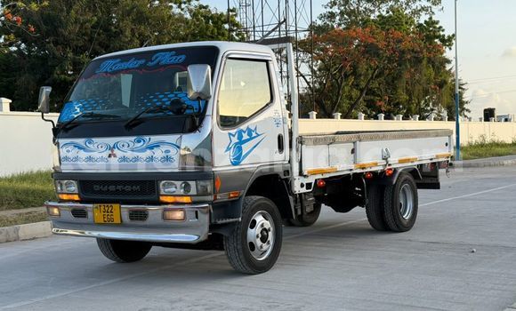 Nunua Ilio tumika Mitsubishi Fuso Fighter Nyeupe Lori ndani ya Dar es Salaam nchini Dar es Salaam Nunua Ilio tumika Mitsubishi Fuso Fighter Nyeupe Lori ndani ya Dar es Salaam nchini Dar es Salaam