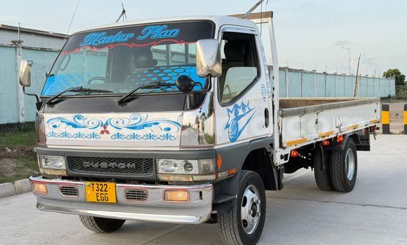 Nunua Ilio tumika Mitsubishi Fuso Fighter Nyeupe Lori ndani ya Dar es Salaam nchini Dar es Salaam Nunua Ilio tumika Mitsubishi Fuso Fighter Nyeupe Lori ndani ya Dar es Salaam nchini Dar es Salaam