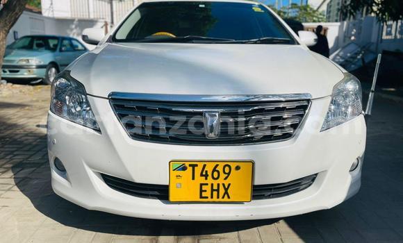 Buy Used Toyota Premio White Car in Dar es Salaam in Dar es Salaam