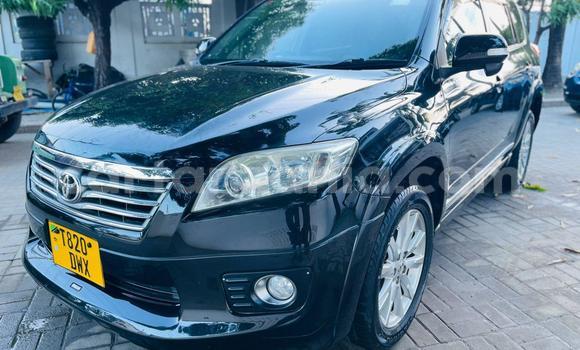 Nunua Ilio tumika Toyota Vanguard Nyeusi Gari ndani ya Dar es Salaam nchini Dar es Salaam