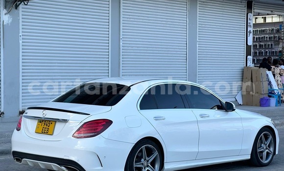 Buy Used Mercedes-Benz C180 coupe White Car in Ilala in Dar es Salaam Buy Used Mercedes-Benz C180 coupe White Car in Ilala in Dar es Salaam