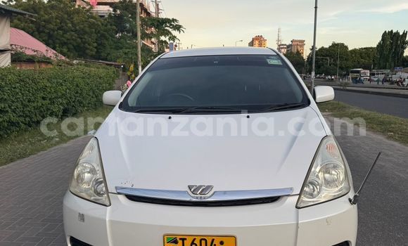 Buy Used Toyota Wish White Car in Dar es Salaam in Dar es Salaam
