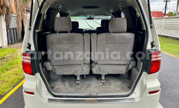 Nunua Ilio tumika Toyota Alphard Nyeupe Gari ndani ya Dar es Salaam nchini Dar es Salaam