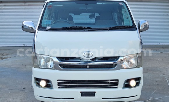 Buy Import Toyota Hiace White Car in Dar es Salaam in Dar es Salaam Buy Import Toyota Hiace White Car in Dar es Salaam in Dar es Salaam