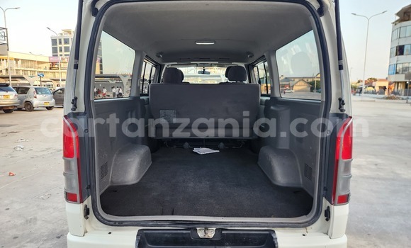 Buy Import Toyota Hiace White Car in Dar es Salaam in Dar es Salaam Buy Import Toyota Hiace White Car in Dar es Salaam in Dar es Salaam