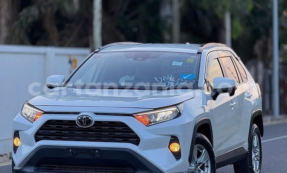 Buy Import Toyota RAV4 White Car in Dar es Salaam in Dar es Salaam Buy Import Toyota RAV4 White Car in Dar es Salaam in Dar es Salaam